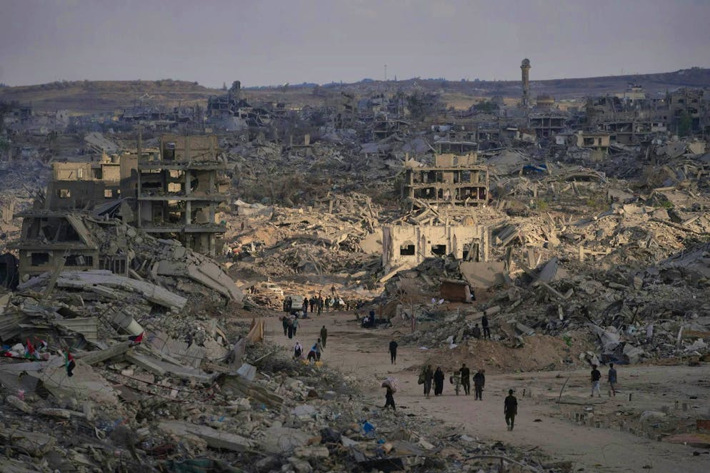 The World Bank estimates the reconstruction of Gaza at 70 billion dollars.