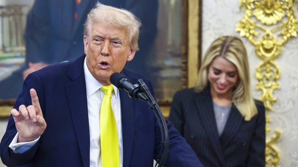 «Trop farfelu pour être cru». Trump demande 230 mios à son ministère de la Justice - pour sa poche!