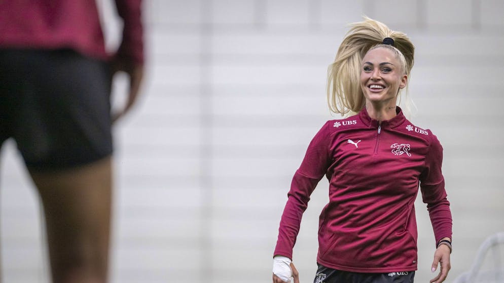 Calcio. Alisha Lehmann sul ruolo in Nazionale: «È chiaro che non son felice se non gioco»