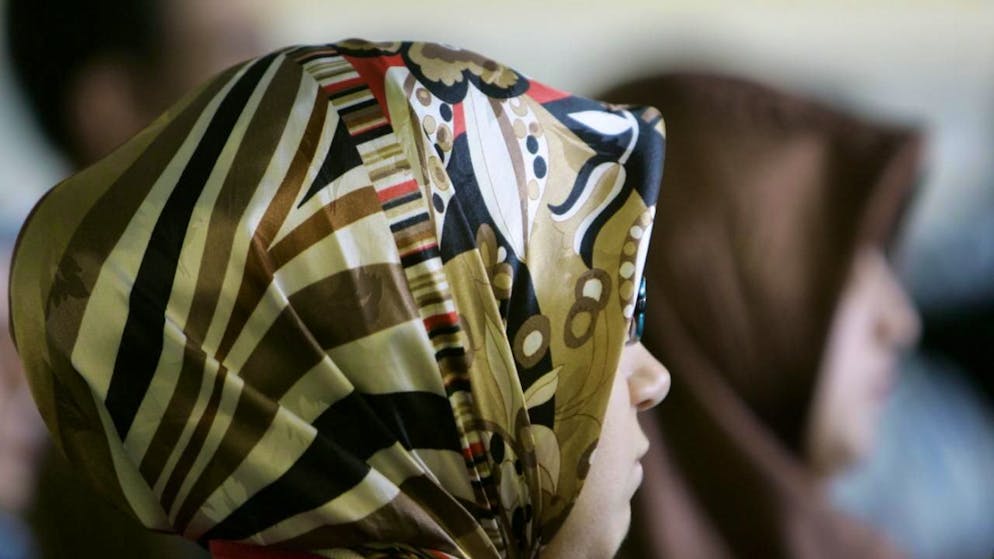 Secondo il Consiglio federale, il diritto vigente garantisce già che tutte le ragazze possano partecipare alle lezioni scolastiche, di educazione fisica e di nuoto.