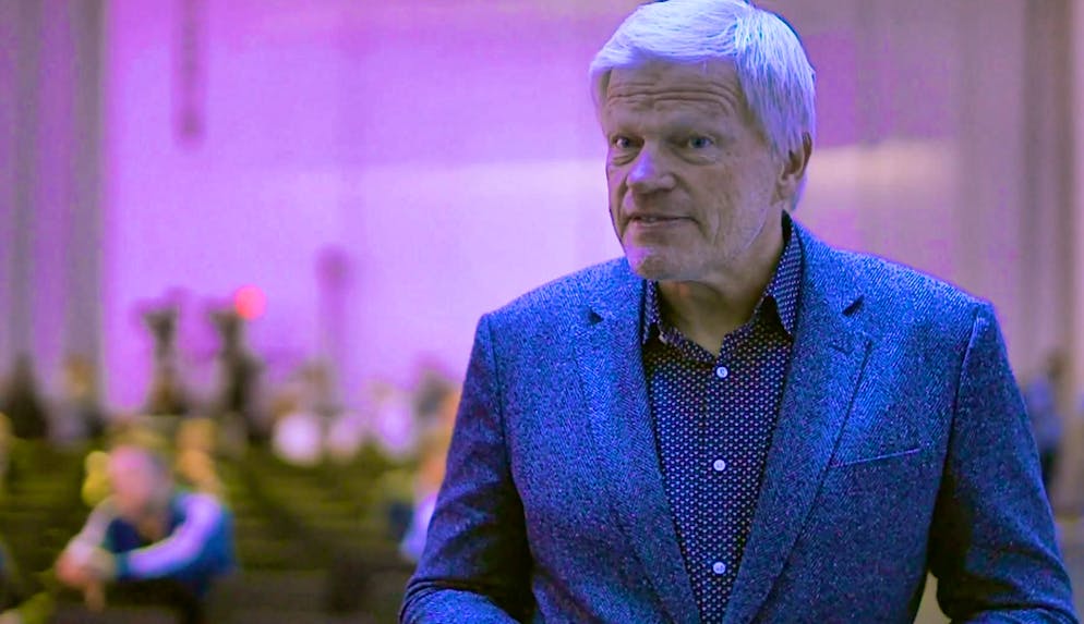 Goalkeeping legend and entrepreneur Oliver Kahn pitched for a spot on "Die Höhle der Löwen".