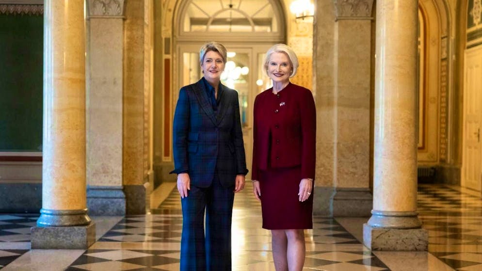 Callista Gingrich (right) with President Karin Keller-Sutter at the Federal Palace in Bern.
