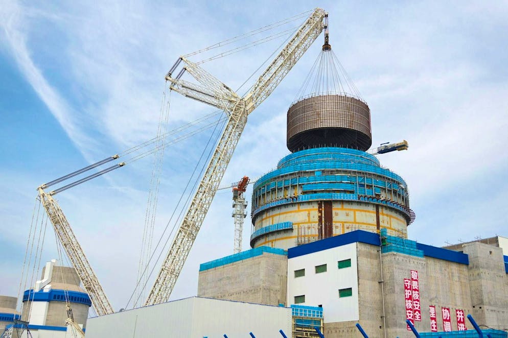 One of many new nuclear power plants in China: like here in Haiyang, Beijing is currently building more reactors than the rest of the world put together.