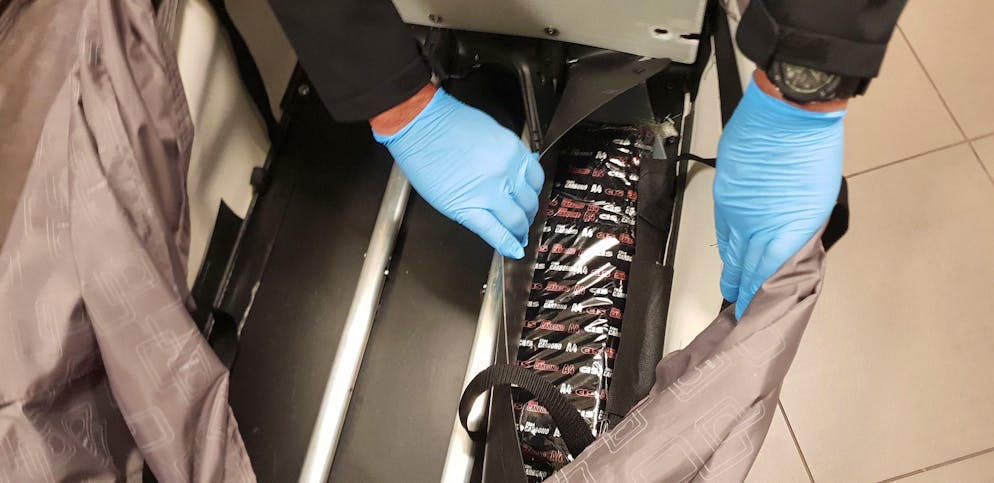 Australische Grenzschutzbeamte nahmen Anfang Januar in Melbourne einen Schweizer mit einem Koffer voller Kokain fest. (Themenbild)