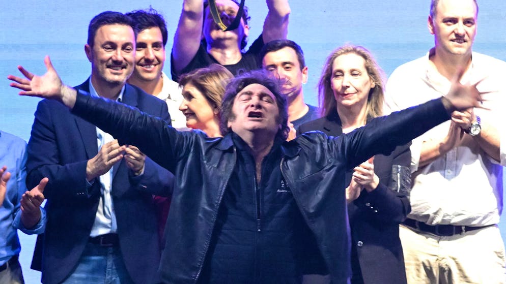 Législatives. Dans un show de rock star, Milei promet: «L'Argentine va changer pour de bon»