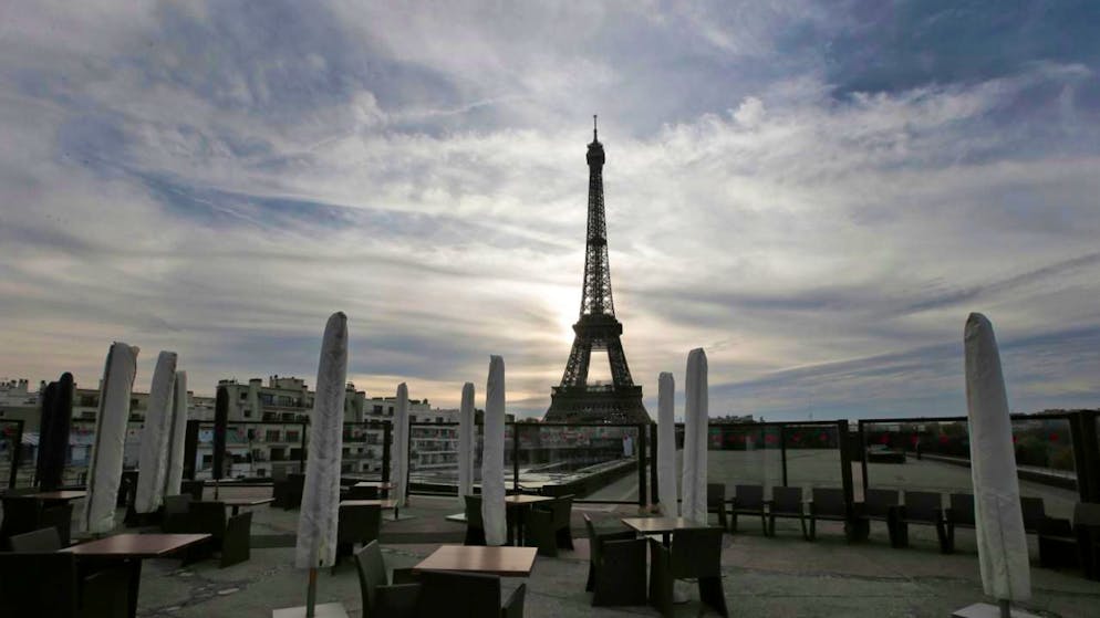 Weiteres Warnsignal für die Regierung in Paris: Die Ratingagentur Moody’s hat das Staatsrating zwar belassen, den Ausblick aber auf negativ gesetzt. (Archivbild)