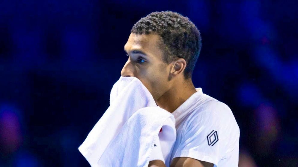 Departs with pain in his knee: two-time champion Félix Auger-Aliassime