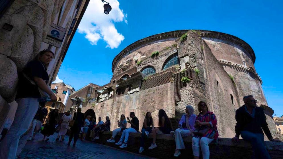 ARCHIVE - The back of the Pantheon. Photo: Marijan Murat/dpa/Archive image