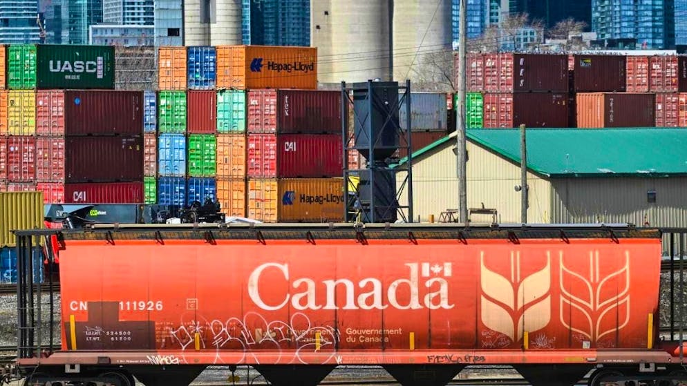 US President Donald Trump has announced an additional ten percent increase in tariffs on Canada. (Archive image)