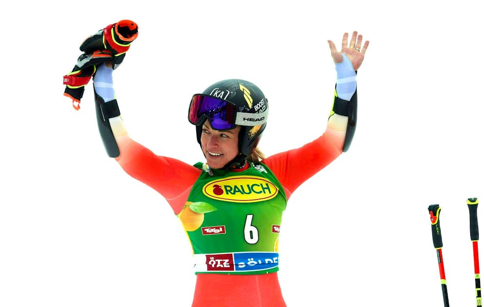 Lara Gut-Behrami conquista il terzo posto nella prima tappa di Coppa del Mondo 2025-2026.