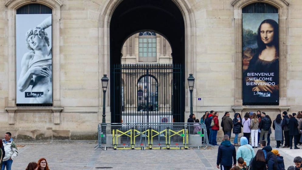 Casse au Louvre. Une femme inculpée et écrouée, un suspect relâché