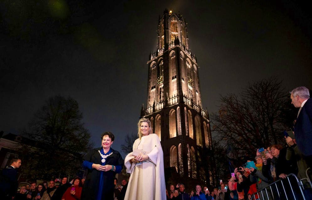 Queen Maxima in front of the DFom of Utrecht.