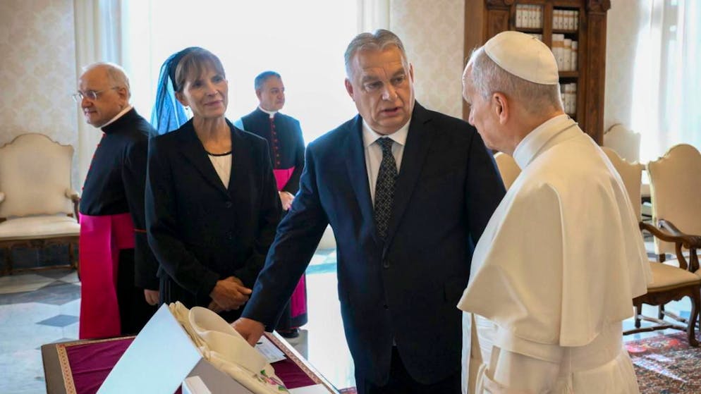 Il premier ungherese Viktor Orban ricevuto in Vaticano da papa Leone.