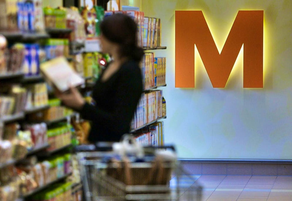 Migros closes at 4 or 5 pm in many places.