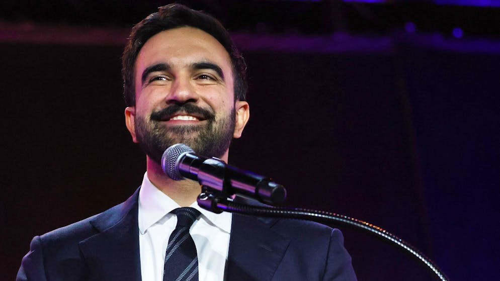 Demokrat überrascht alle. Kann ein Sozialist die reichste Stadt der Welt regieren?