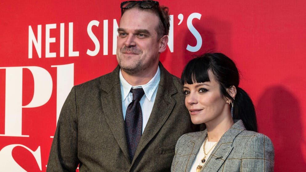 «Ich wusste nicht, dass es dein ‹Pussy Palace› ist». Das soll wirklich in der Ehe von Lily Allen und David Harbour passiert sein