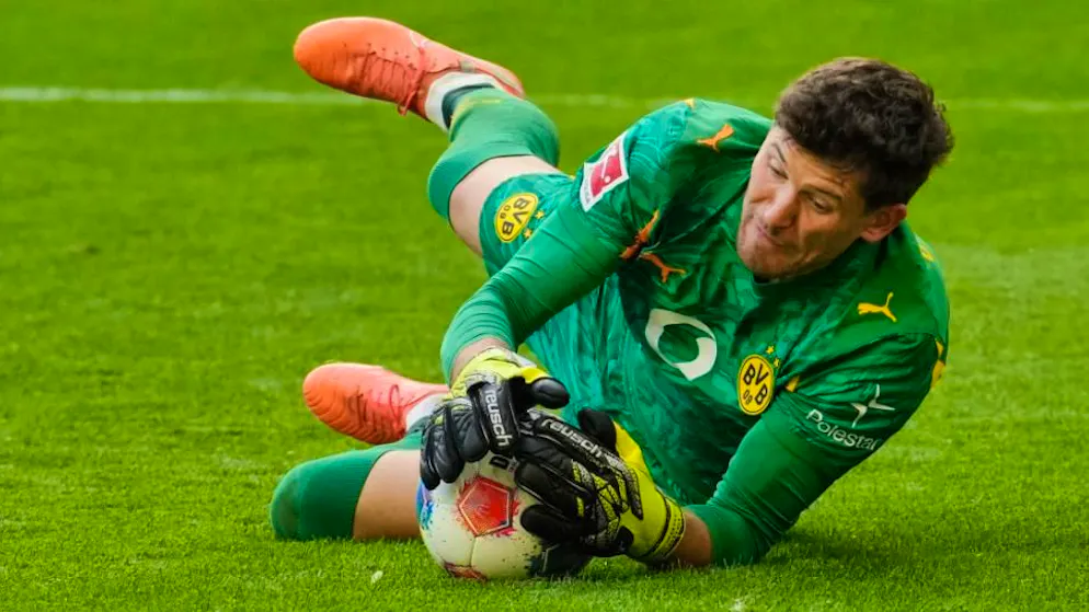 Gregor Kobel décisif à Francfort.