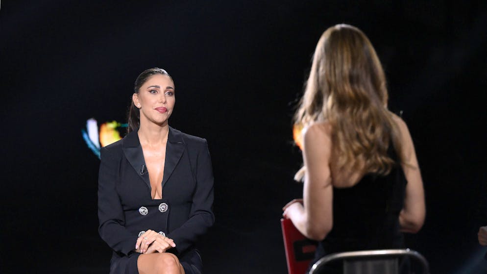 A «Belve». Belen Rodriguez: «Stefano De Martino? Un amore tossico. Son ancora single»