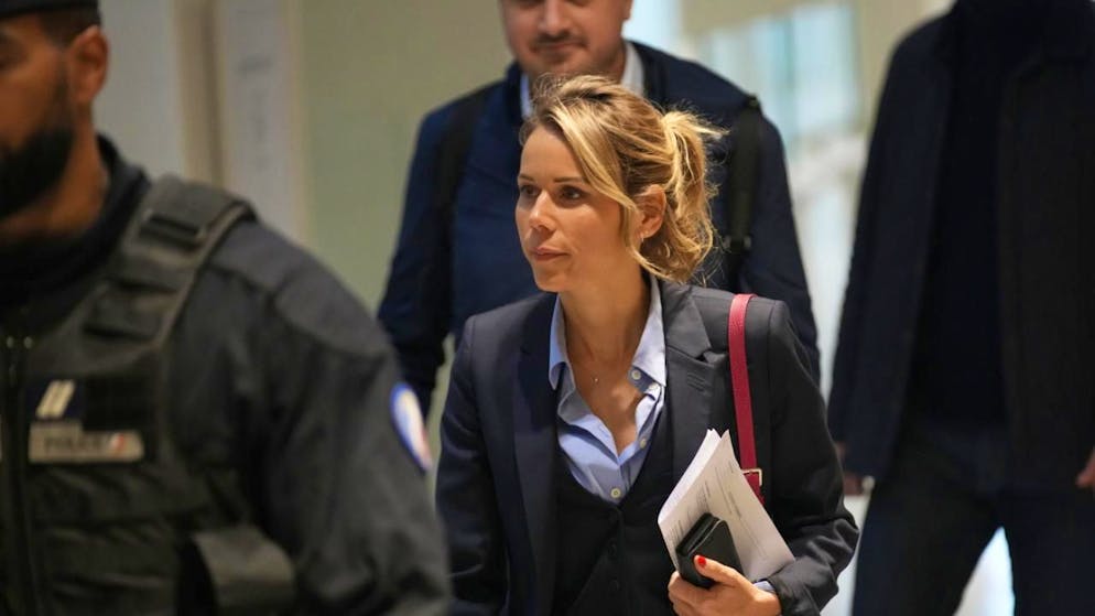 La fille de Brigitte Macron, Tiphaine Auzière, a expliqué mardi devant le tribunal que les conditions de santé de sa mère s'étaient dégradées.