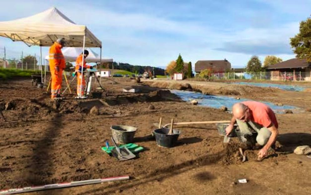 The Archaeological Service discovered shards in Oberbalm. 