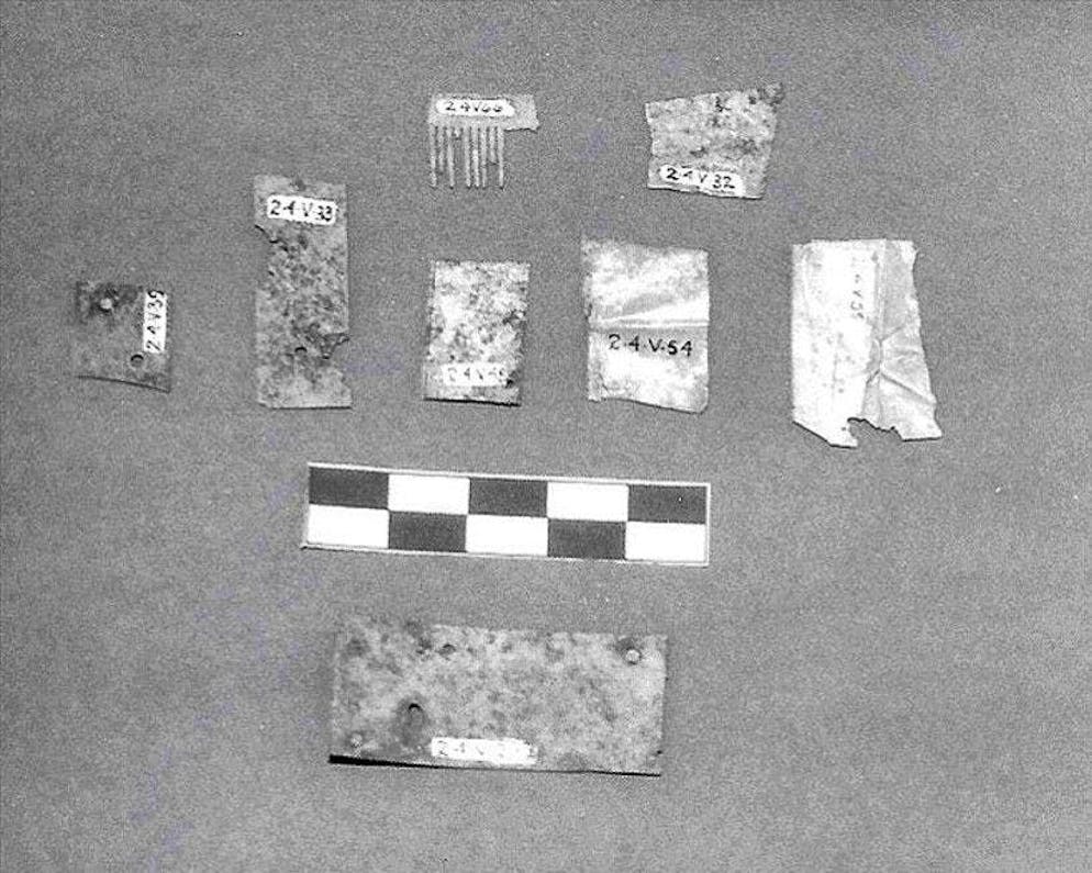 Amelia Earhart in immagini. Campioni di alluminio di aereo trovati sull'atollo di Nikumaroro - possibili resti dell'aereo scomparso di Amelia Earhart. I pezzi sono stati scoperti nell'ottobre 1991.