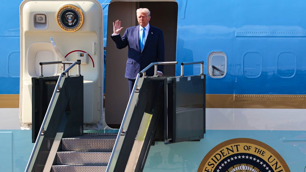 US-Präsident Donald Trump nach der Landung in der südkoreanischen Hafenstadt Busan. (29. Oktober 2025)