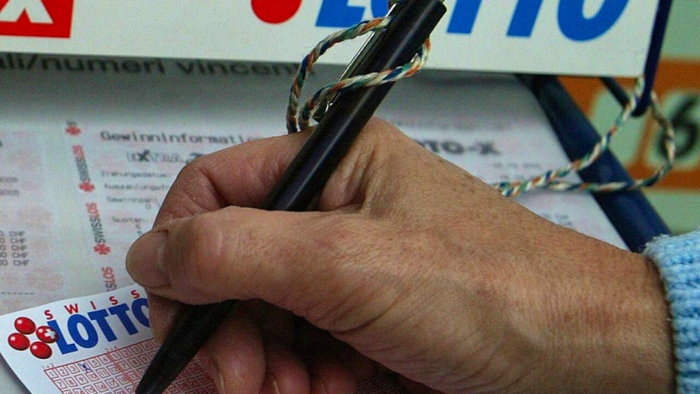 Für die nächste Ziehung am Samstag befinden sich 39,7 Millionen Franken im Jackpot. (Archivbild)
