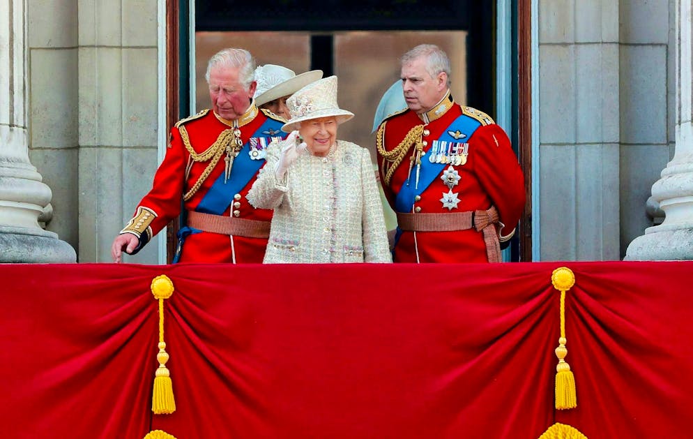 A bang in the palace: Prince Andrew will soon no longer be Prince - Gallery. Back then he was still Duke of York: Andrew (right) with his late mother, Queen Elizabeth II, and his brother Charles. (archive picture)