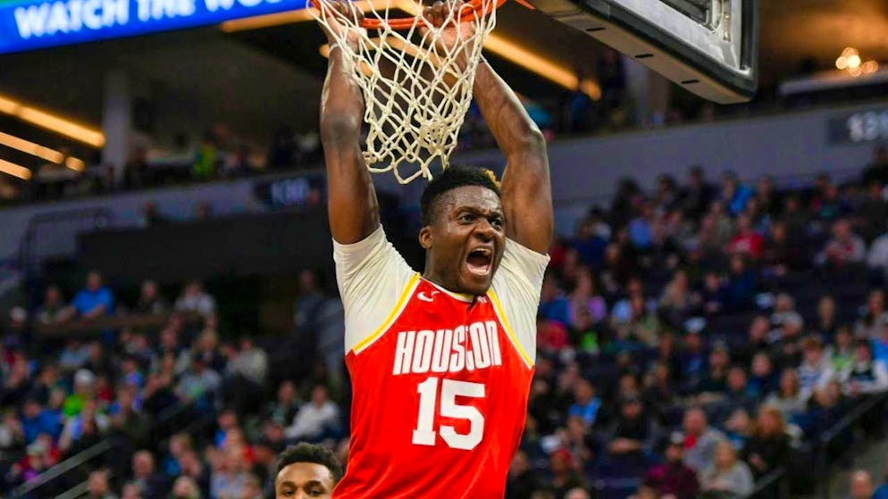 Clint Capela can celebrate the Houston Rockets' second win of the season
