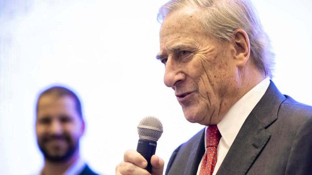 Walter Frey steps down as Chairman of the Board of Directors of the ZSC Lions