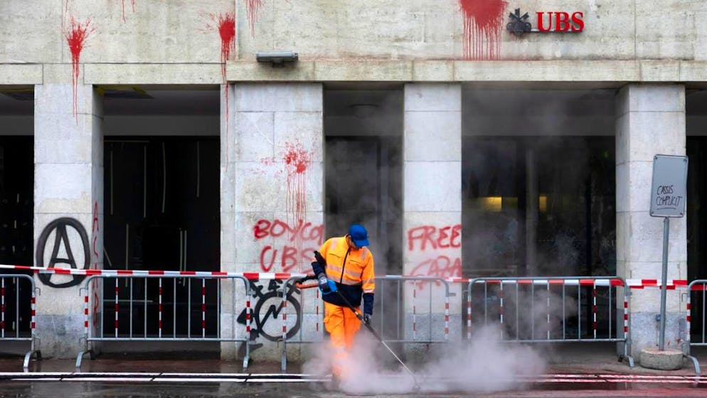 An der unbewilligten Pro-Palästina-Demo vom 11. Oktober ist es zu massiven Ausschreitungen gekommen. Bürgerliche Sicherheitspolitiker fordern nun Massnahmen. (Archivbild)