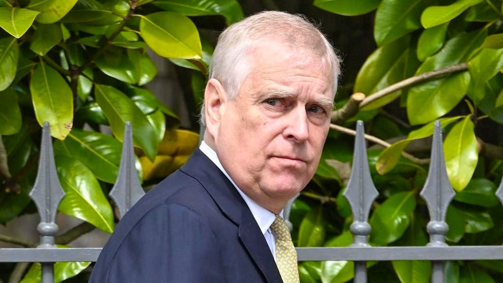 Terremoto a Palazzo. Andrea perde il titolo di principe: la famiglia di Virginia Giuffre rompe il silenzio