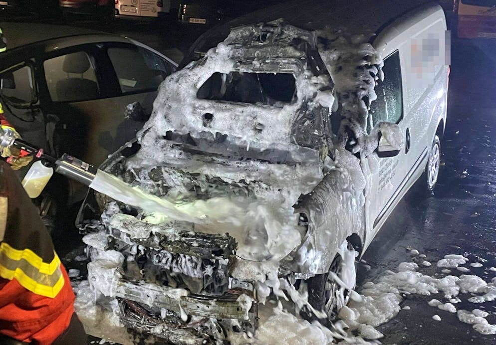 Bisweilen laufen Halloween-Streiche aus dem Ruder, so zum Beispiel in Spreitenbach AG, wo 2024 unter anderem ein Auto in Brand gesetzt wurde.