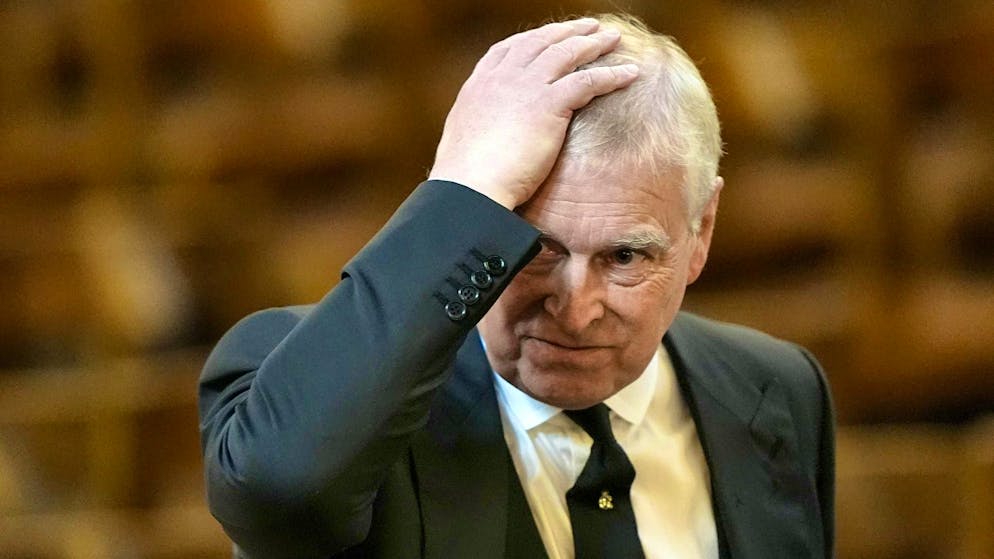 Rivelazioni del Sun. «Epstein era pronto a far uccidere l'ex principe Andrea e Sarah Ferguson»