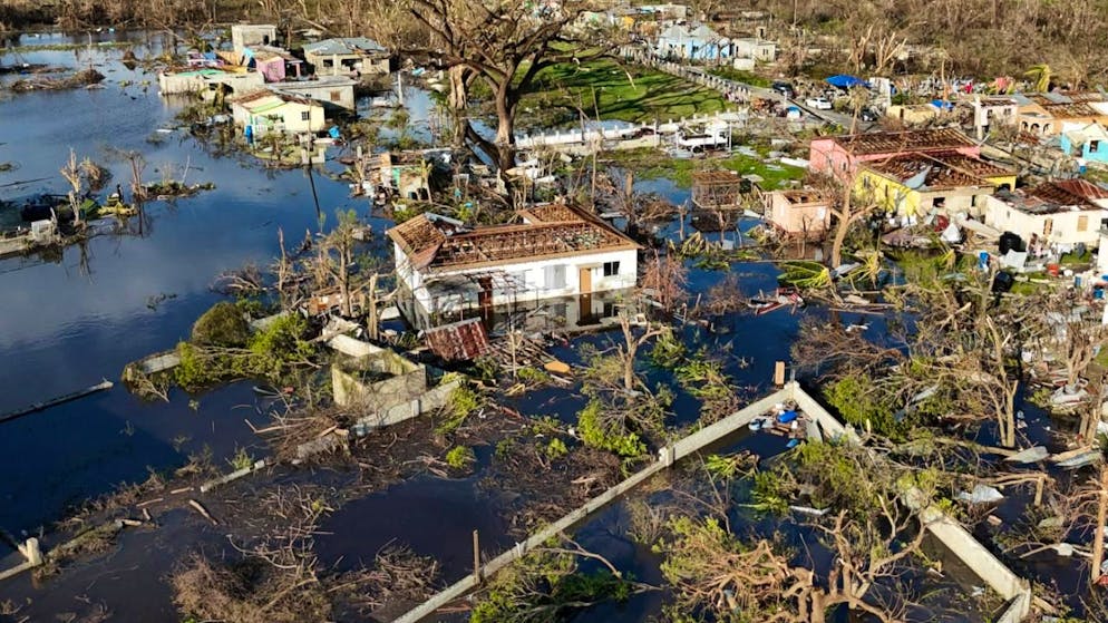 Ouragan Melissa. Renforts humanitaires : avions et hélicoptères arrivent en Jamaïque