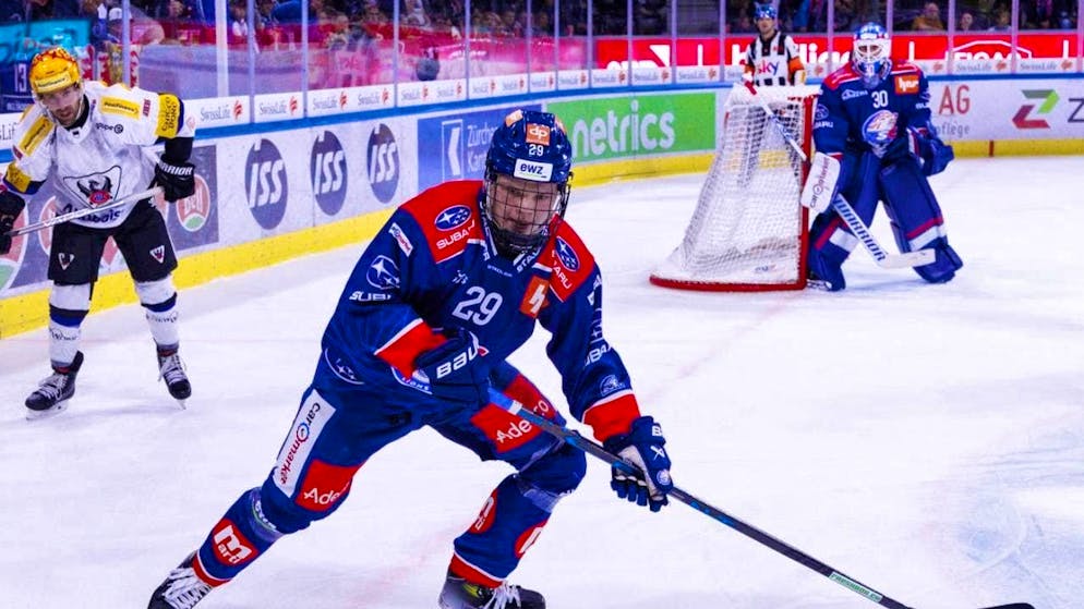 Has not been able to earn a regular spot with the ZSC Lions so far: Daniil Ustinkov