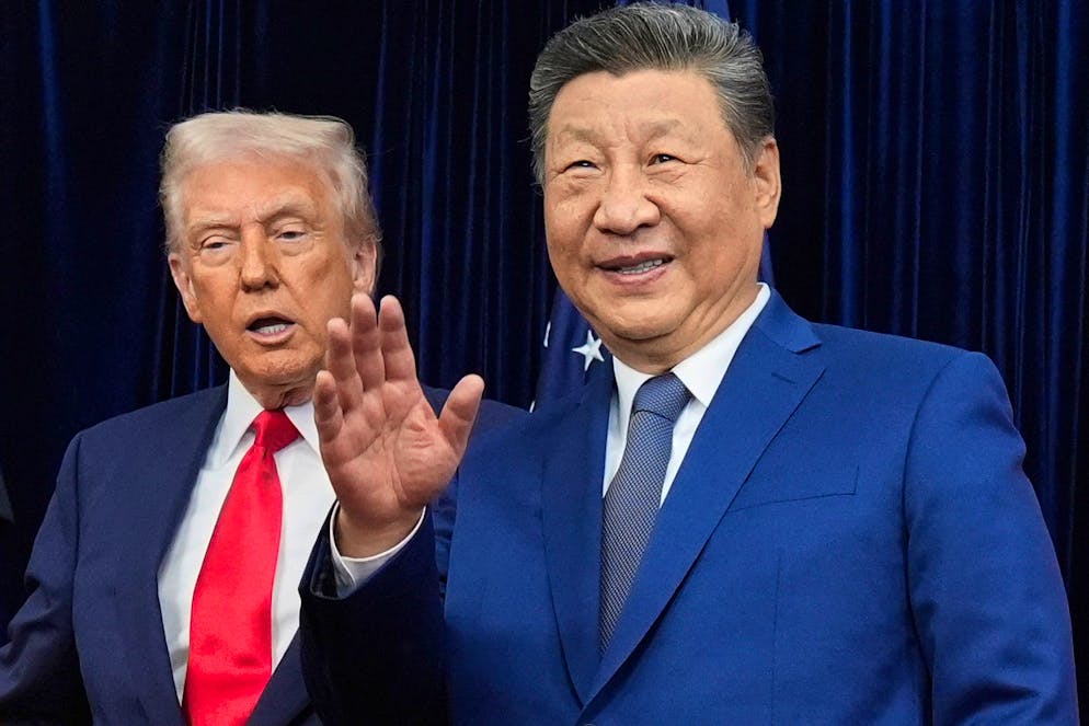 Xi Jinping (r.) und Donald Trump vor ihrem Treffen am Donnerstag in Südkorea.