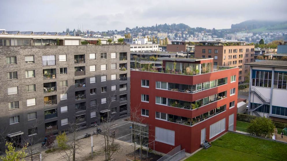 In der Stadt Luzern sind zwar, wie hier im Tribschenquartier, neue Wohnungen gebaut worden, doch fehlt ein ausreichendes Angebot an günstigen Wohnungen. (Archivaufnahme)