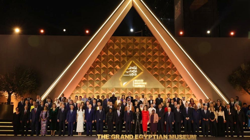 L'Egypte a inauguré en grande pompe le plus grand musée du monde "dédié à une seule civilisation", selon les mots du président Sissi.