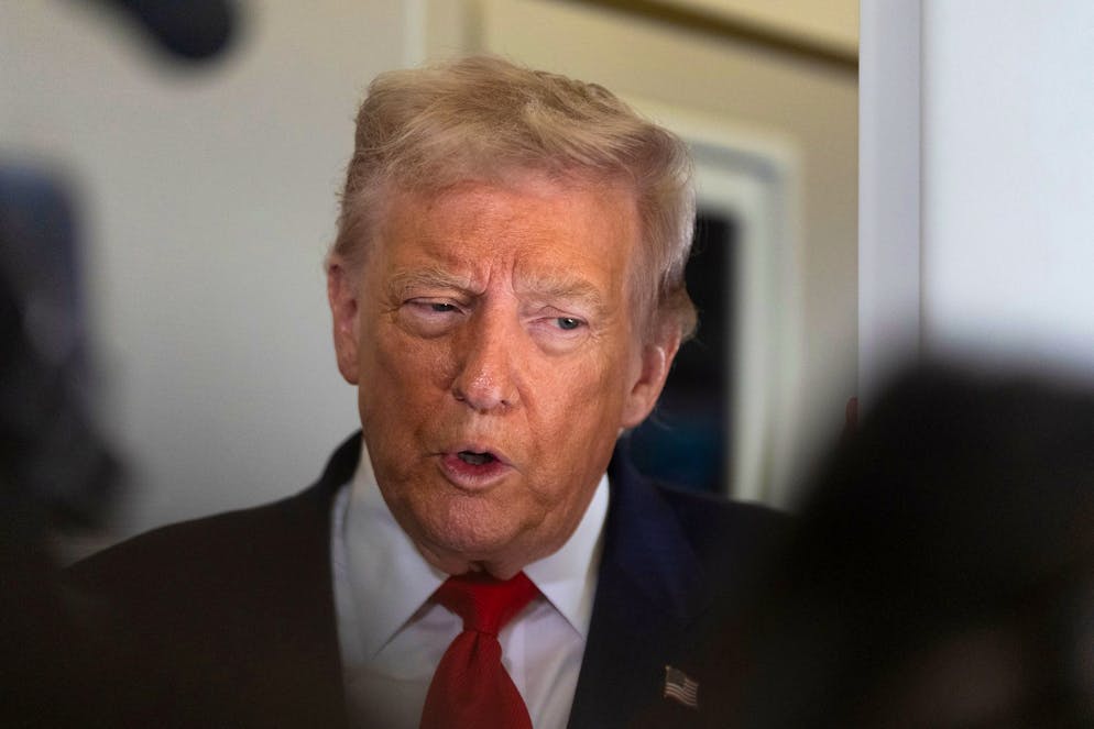 Il presidente degli Stati Uniti Donald Trump ha ordinato al Dipartimento di Guerra di prepararsi a un'eventuale azione. 