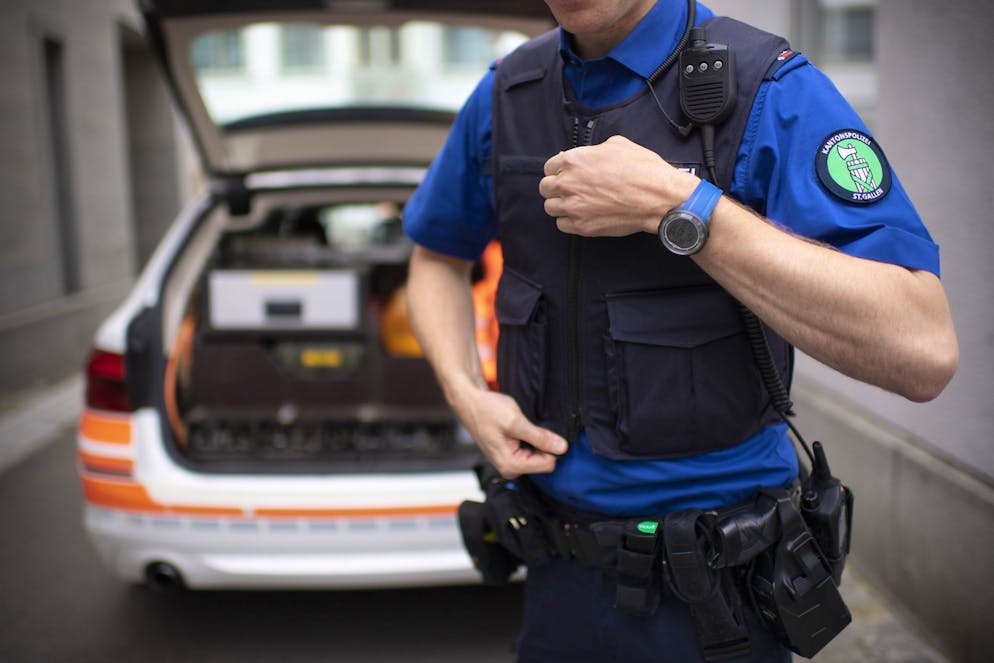 Die Polizei verhaftete eine Frau in Necker SG.