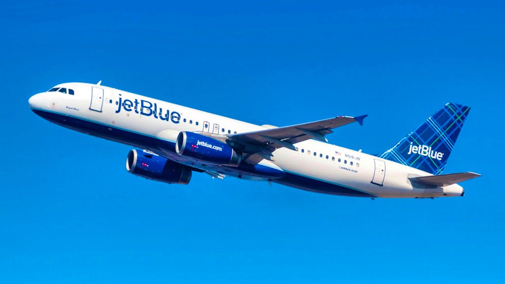 Atterraggio di emergenza. Un Airbus precipita di oltre 5000 metri in pochi minuti: almeno 15 feriti