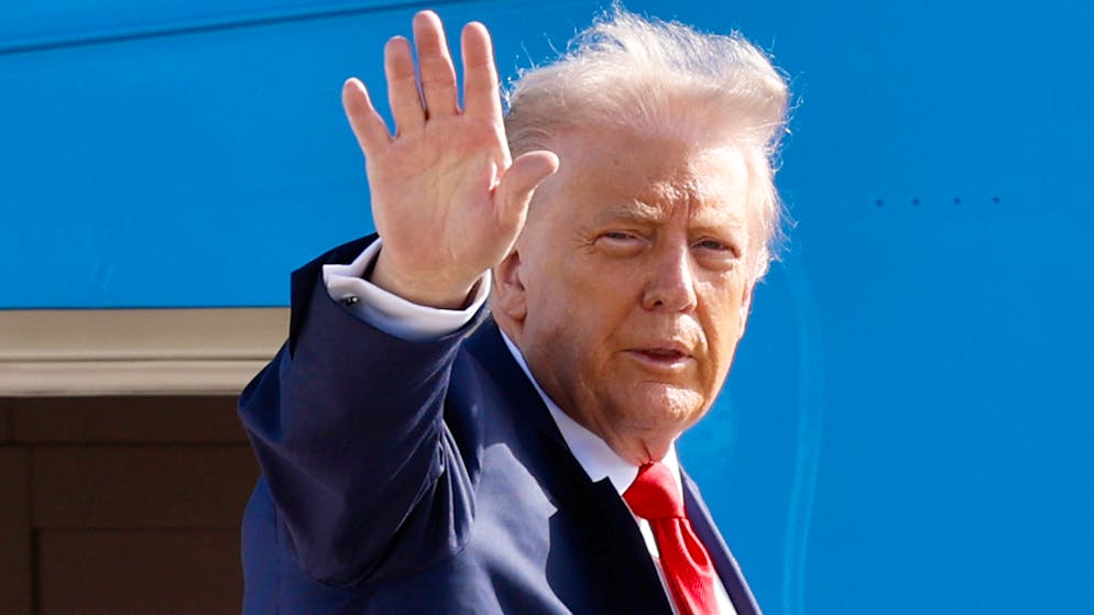 Donald Trump menace la BBC d'une plainte en diffamation assortie d'une demande d'un milliard de dollars de dommages et intérêts (archives).