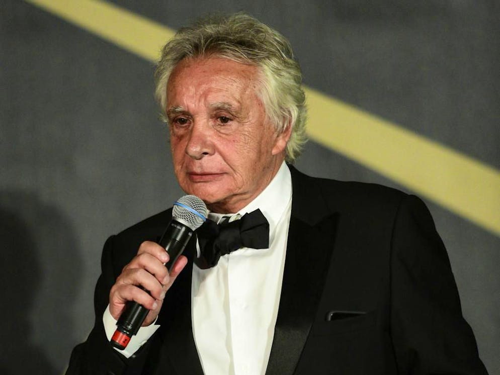 Michel Sardou est outré par la condamnation de Nicolas Sarkozy.