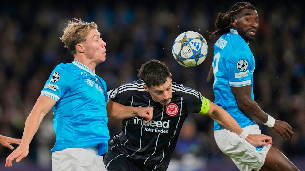 Video-Highlights. Arsenal schlägt auch Slavia – Napoli und Frankfurt trennen sich torlos