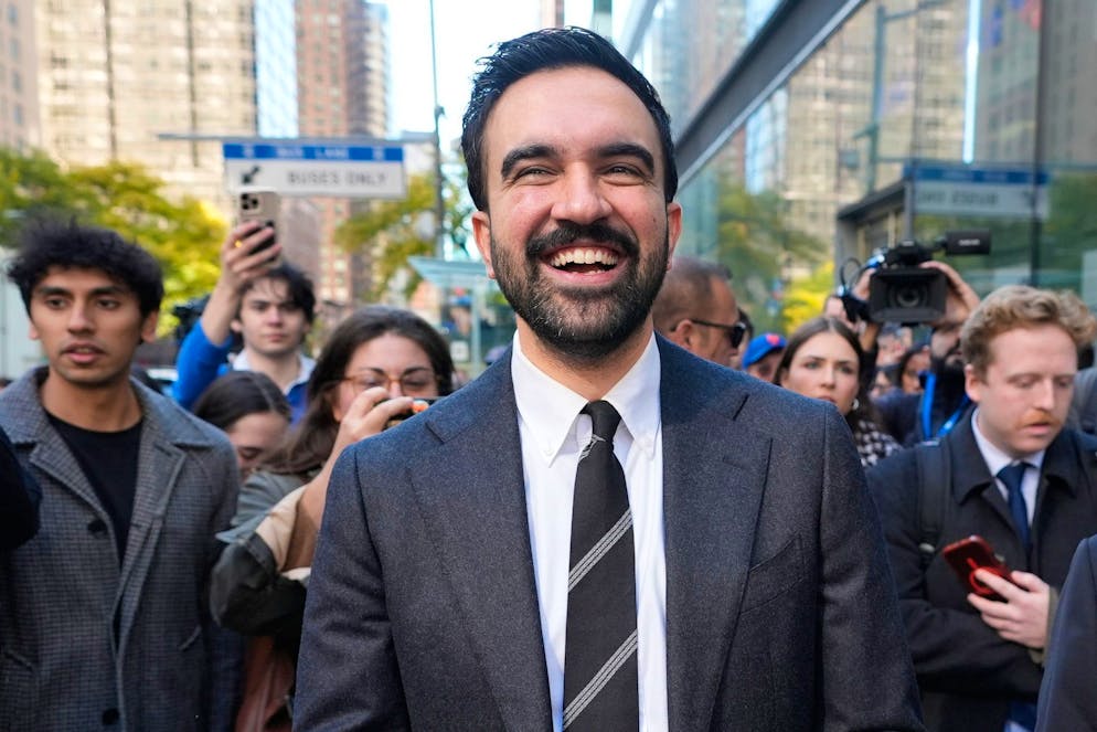 New York wählt Bürgermeister – Trump will Mamdani verhindern - Gallery. Der linke Demokrat Mamdani gilt als Favorit bei der Wahl in New York. (Archivbild)