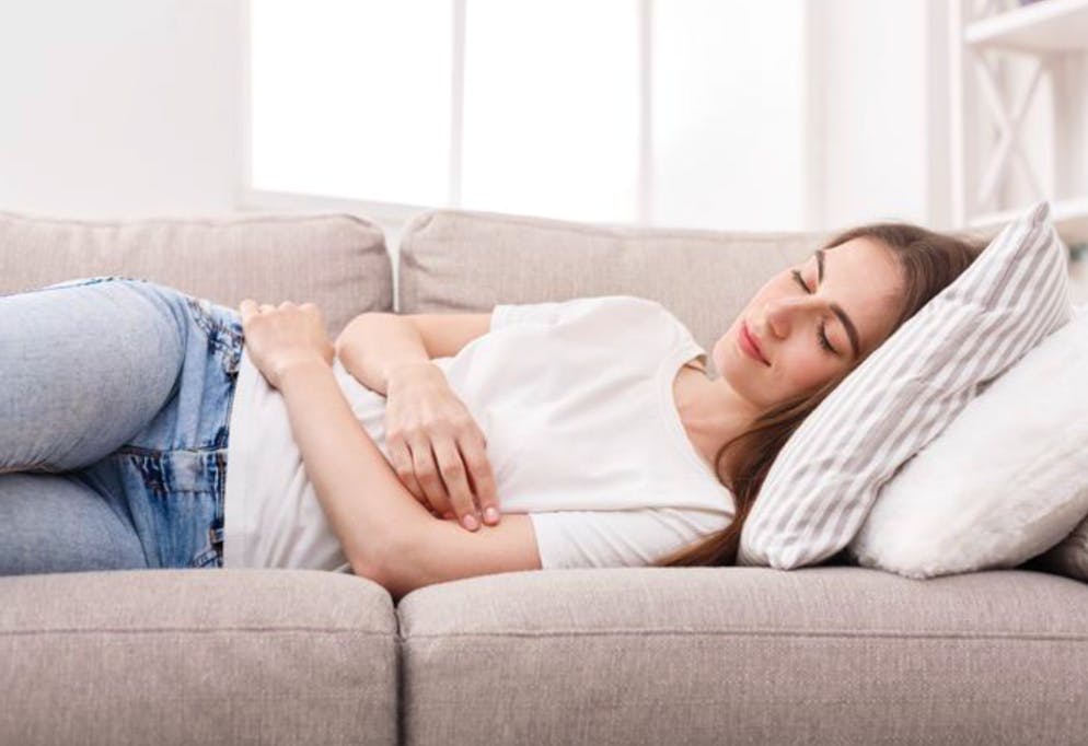 Zirkadianer Rhythmus: So tickt unsere innere Uhr. Ein Powernap von rund 20 Minuten gilt laut Studien als ideal. Schläfst du länger, kann dein natürlicher Tag-Nacht-Rhythmus aus dem Gleichgewicht geraten. Wenn du dich also gegen 13.30 Uhr für eine Viertelstunde verabschiedest, ist das alles andere als Faulheit.