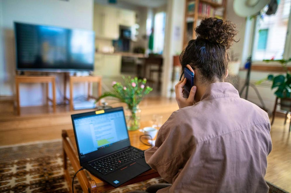 Circadian rhythm: How our inner clock ticks. You can really get going between 2 and 4 p.m. - the supposed afternoon slump is a myth. During this time, your body is naturally particularly efficient and focused.