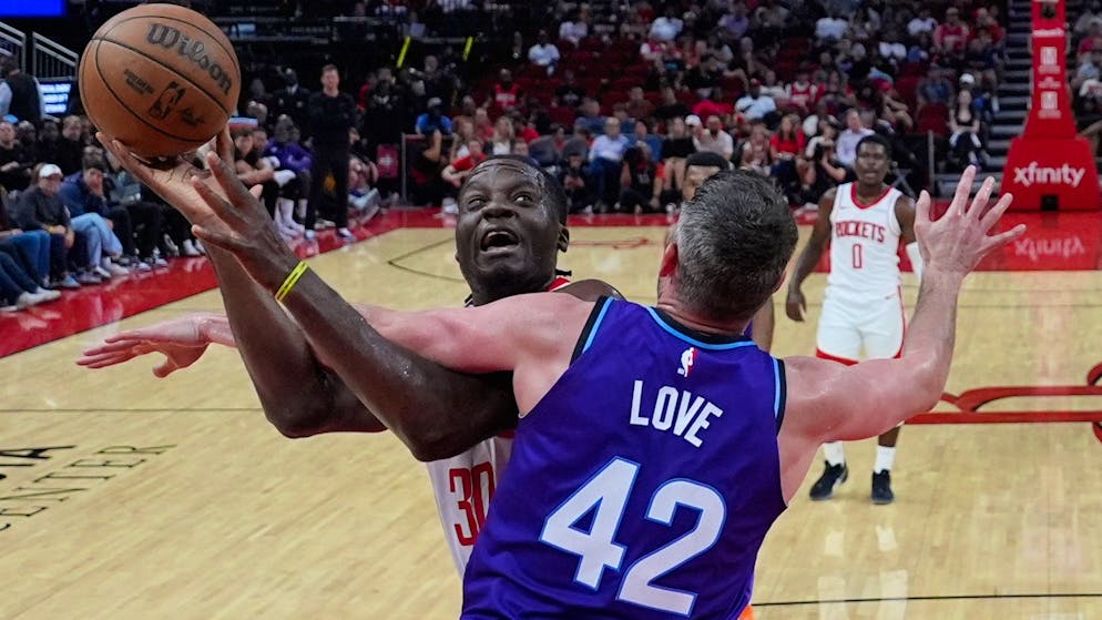 NBA. Les Rockets de Capela brillent, Niederhäuser envoyé en G League