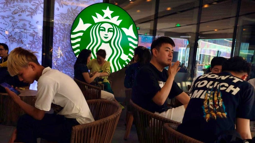 Starbucks operates around 8000 stores in China. (archive picture)